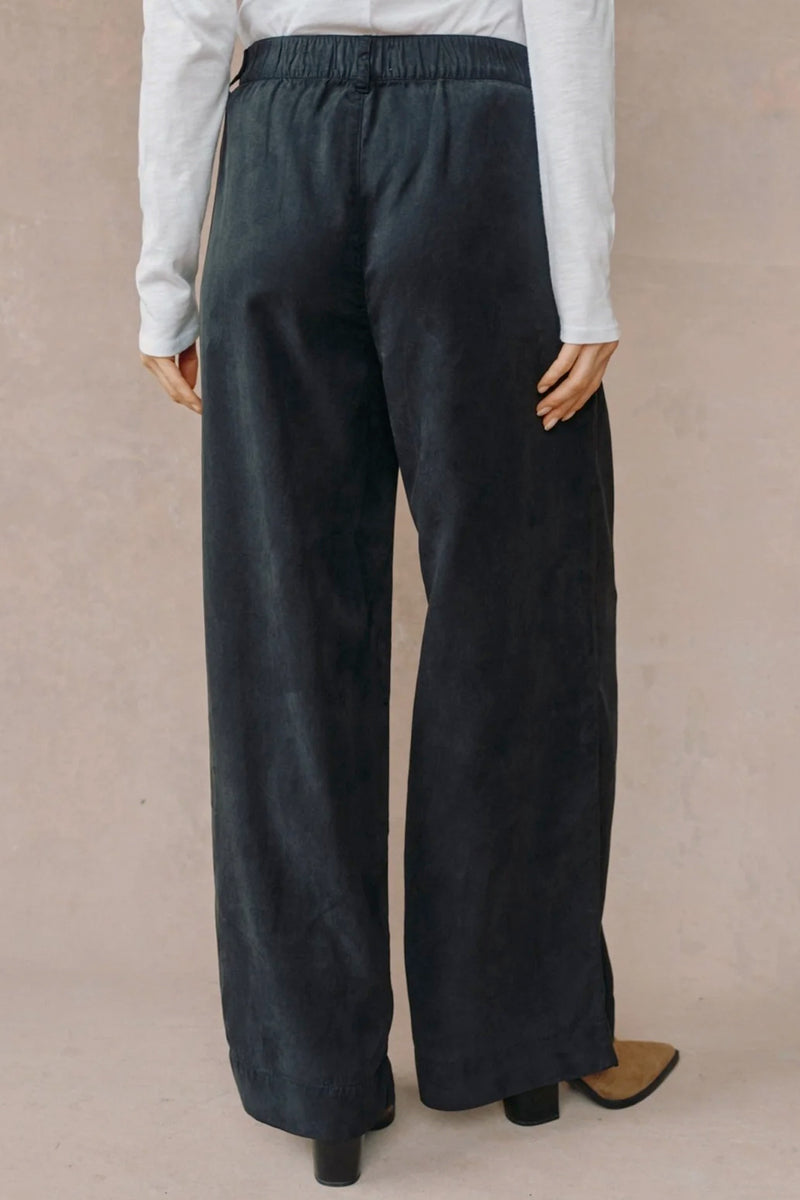 Double Pleated Wide Leg High Waist Pant