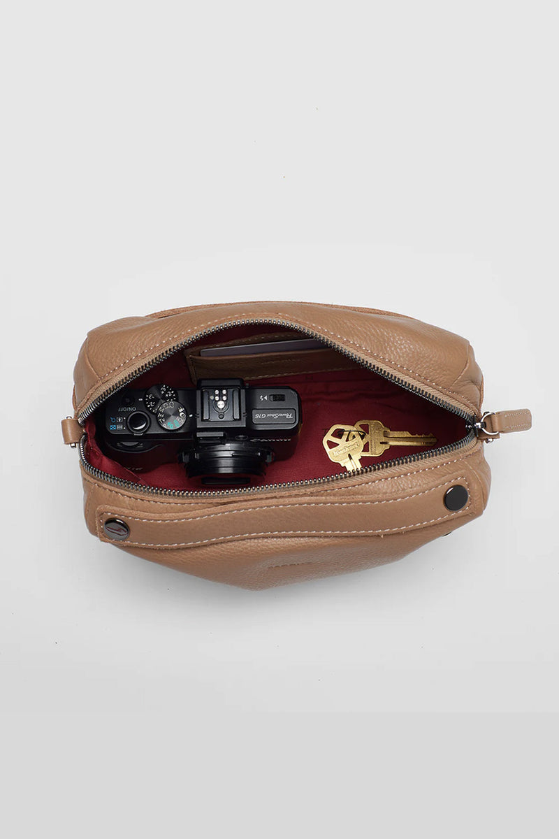 Evan Crossbody