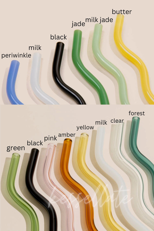 Dome Lid Glass Tumbler with Wavy Straw