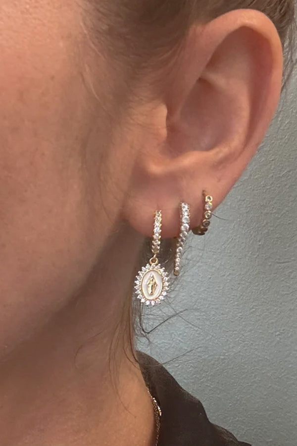 Classic Lady Lourdes Huggies