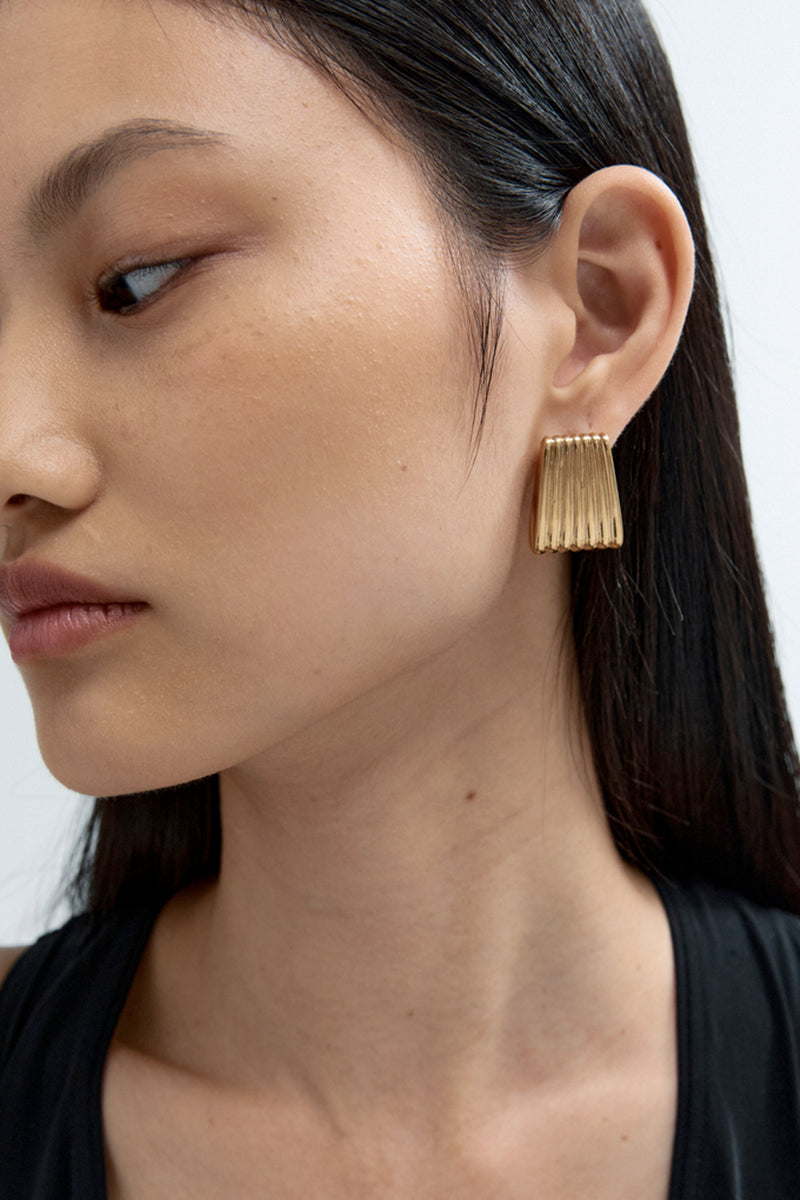 Ribbed Earrings - Gold