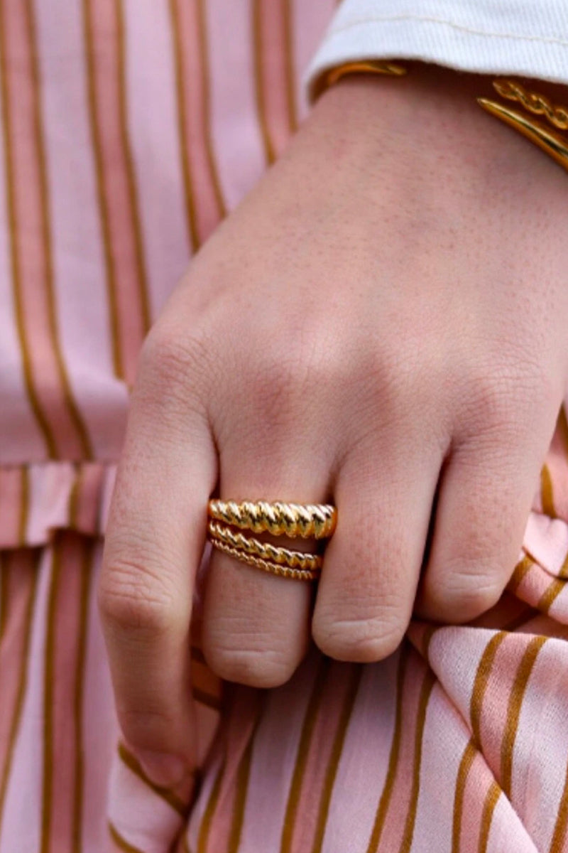 Eli Twist Ring